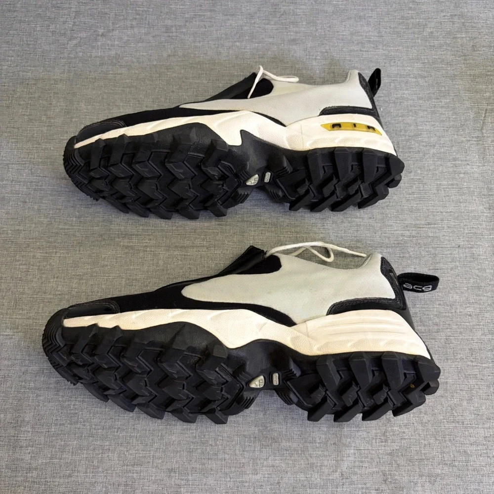 Nike ACG Air Shoes Women 10 Black White 302472-045 Vintage Shroud‎ Trail Hiking